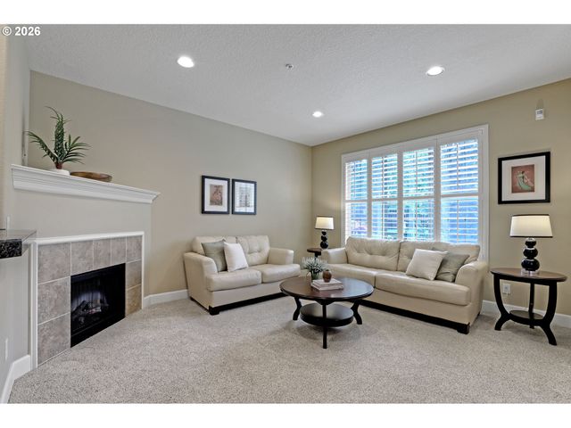 16183 Nw CENTINE Ln, Portland, OR 97229