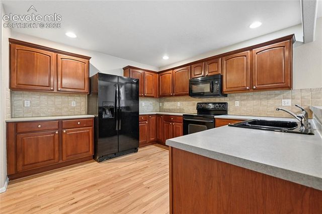 7483 Straggler Circle, Colorado Springs, CO 80922