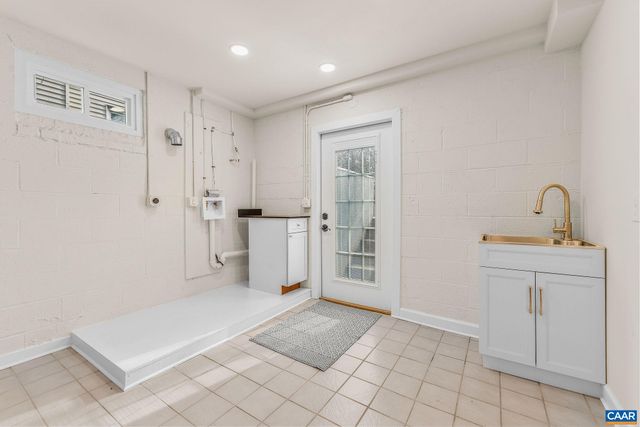 1200 MERIWETHER ST, Charlottesville, VA 22902