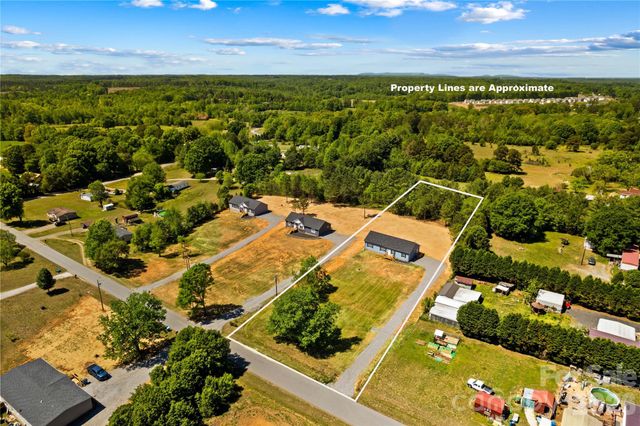 6040 Bridges Street, Catawba, NC 28609