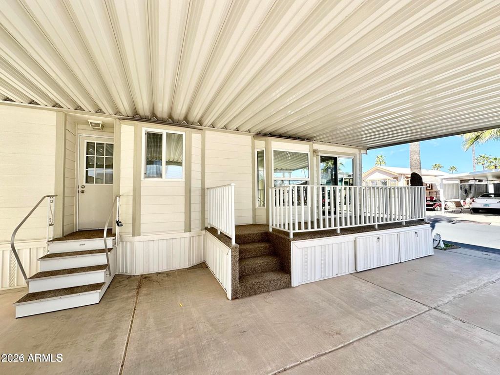 Image 5 of property listing at 365 S GYPSUM Drive 365, Apache Junction, AZ 85119