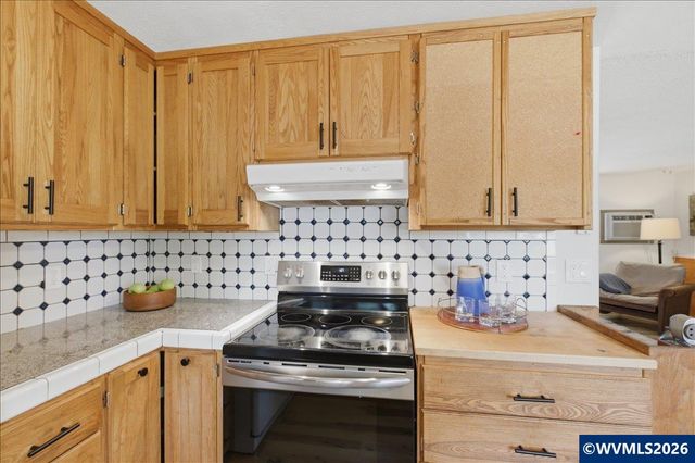 3585 NE Manchester St, Corvallis, OR 97330