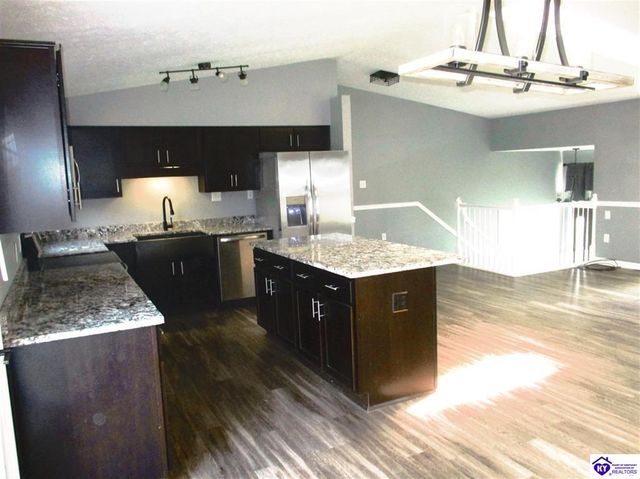 609 Foxfire Road, Elizabethtown, KY 42701
