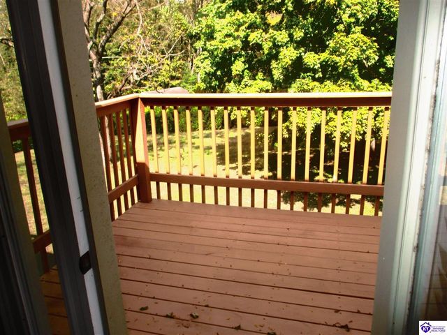 609 Foxfire Road, Elizabethtown, KY 42701