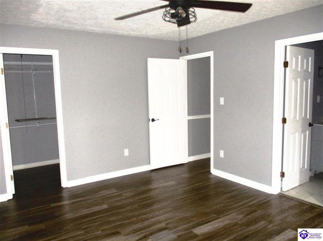 609 Foxfire Road, Elizabethtown, KY 42701