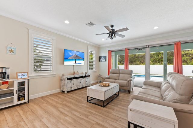 1887 SW Pinewood Way, Palm City, FL 34990