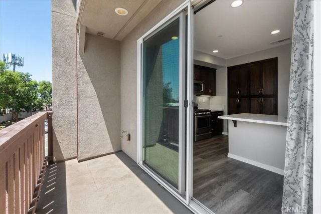 709 S Azusa Avenue M, Azusa, CA 91702