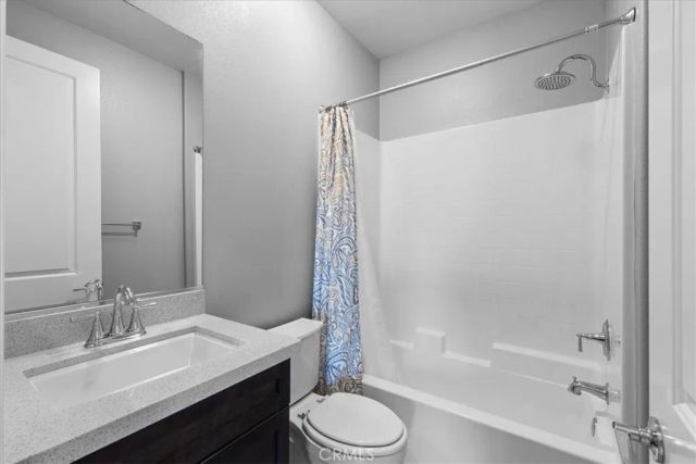 709 S Azusa Avenue M, Azusa, CA 91702