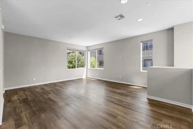 709 S Azusa Avenue M, Azusa, CA 91702