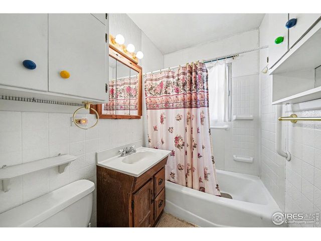 211 N 4th St, La Salle, CO 80645