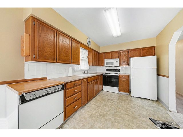 211 N 4th St, La Salle, CO 80645