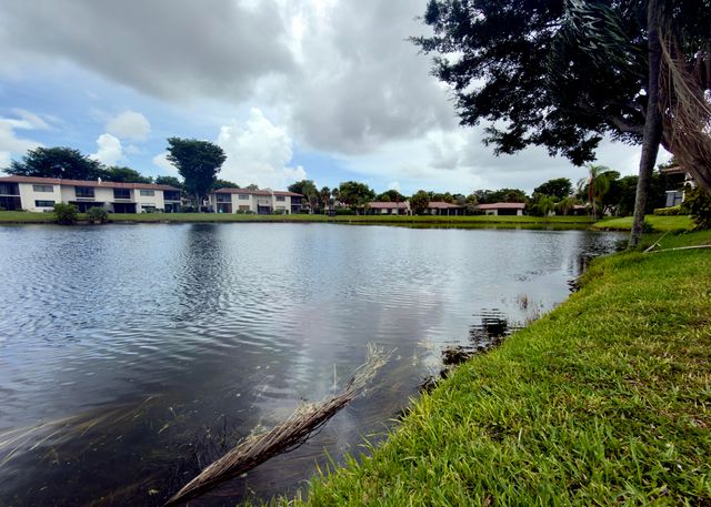 21338 Juego Circle 11g, Boca Raton, FL 33433