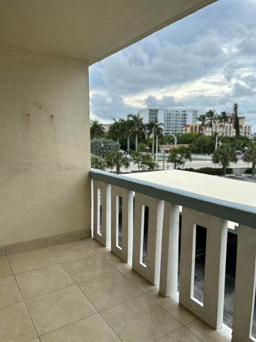 305 N POMPANO BEACH Boulevard 205, Pompano Beach, FL 33062