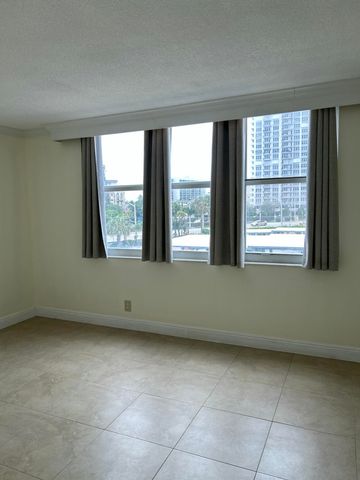 305 N POMPANO BEACH Boulevard 205, Pompano Beach, FL 33062
