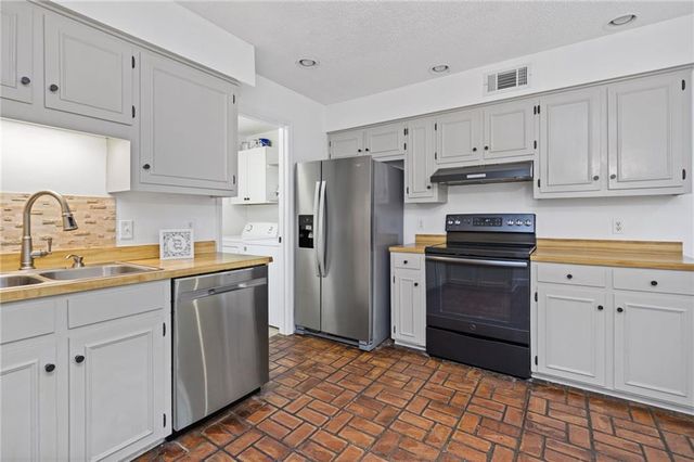 805 Mcneil Avenue, Mobile, AL 36609