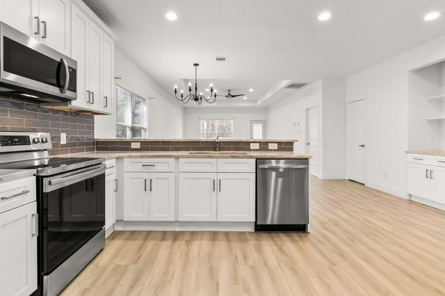 192 S Village Cove Loop, Livingston, TX 77351