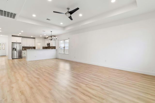 192 S Village Cove Loop, Livingston, TX 77351