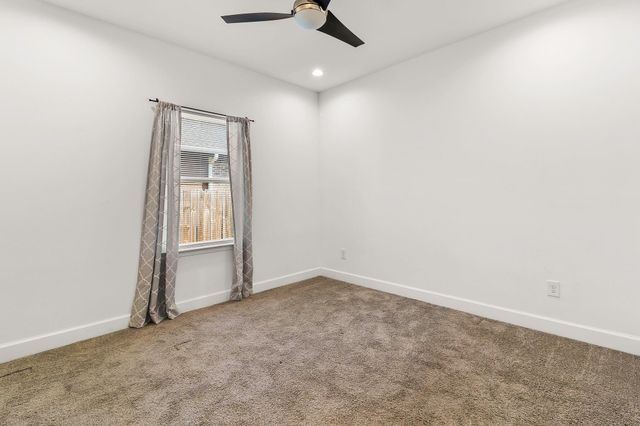 192 S Village Cove Loop, Livingston, TX 77351