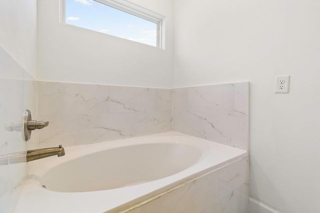 192 S Village Cove Loop, Livingston, TX 77351