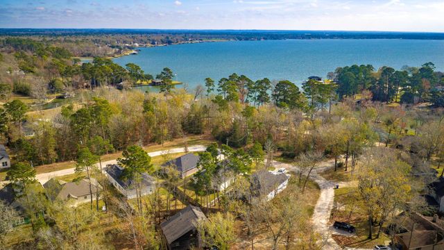 192 S Village Cove Loop, Livingston, TX 77351