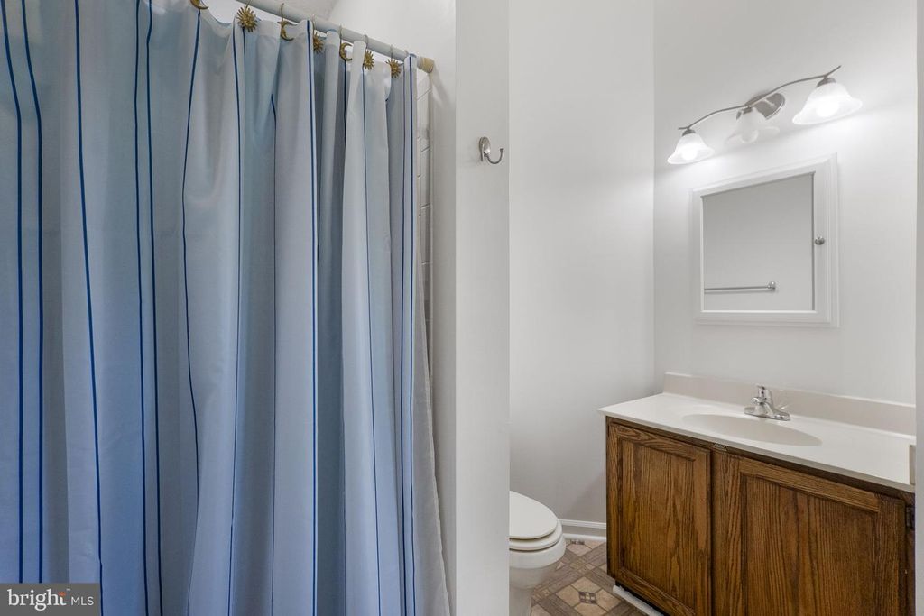 Image 21 of property listing at 12221 EAGLES NEST CT #L, Germantown, MD 20874