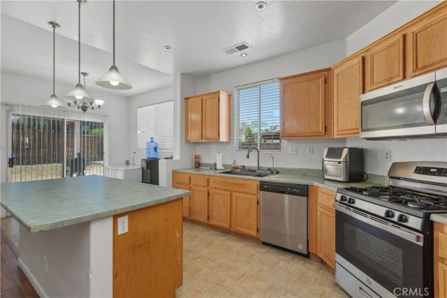 43677 Yukon Court, Hemet, CA 92544