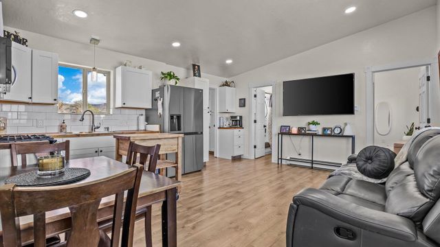 13813 6950 Road, Montrose, CO 81401