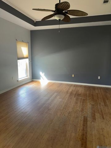 13244 Arnold Rd, Walker, LA 70785