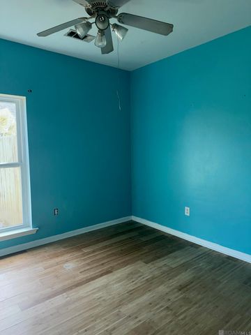 13244 Arnold Rd, Walker, LA 70785