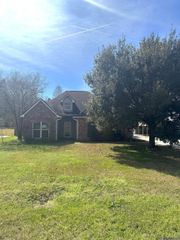 13244 Arnold Rd, Walker, LA 70785