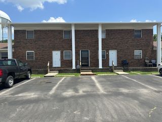 410 Manor Dr Apt B3, Lawrenceburg, TN 38464