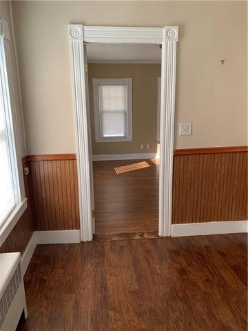 14 Wallace Avenue 2, Warwick, RI 02886
