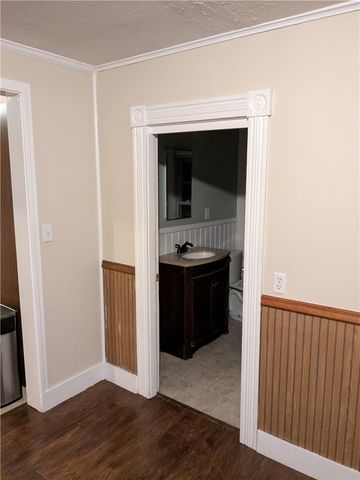 14 Wallace Avenue 2, Warwick, RI 02886