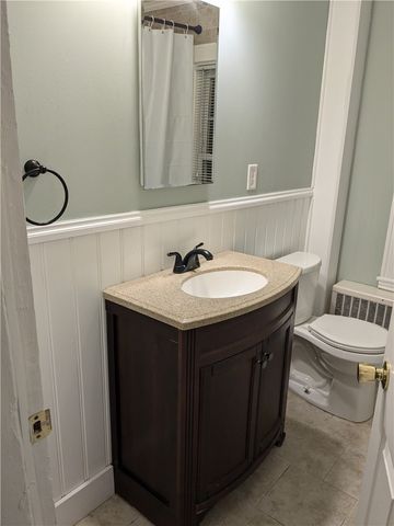 14 Wallace Avenue 2, Warwick, RI 02886