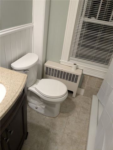 14 Wallace Avenue 2, Warwick, RI 02886