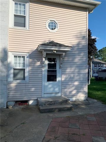 14 Wallace Avenue 2, Warwick, RI 02886