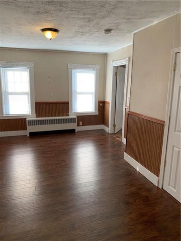 14 Wallace Avenue 2, Warwick, RI 02886