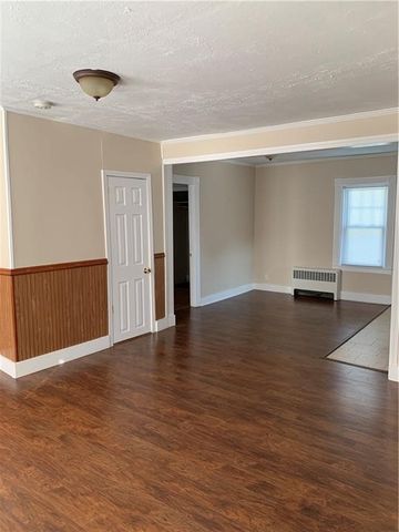 14 Wallace Avenue 2, Warwick, RI 02886