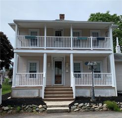 14 Wallace Avenue 2, Warwick, RI 02886