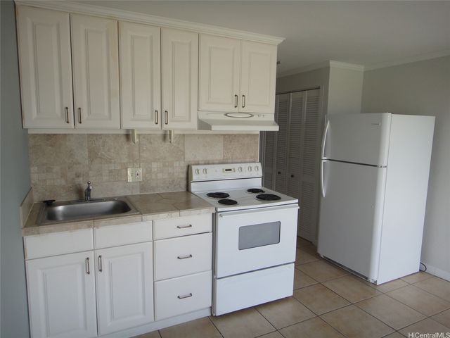 2211 Ala Wai Boulevard 2103, Honolulu, HI 96815