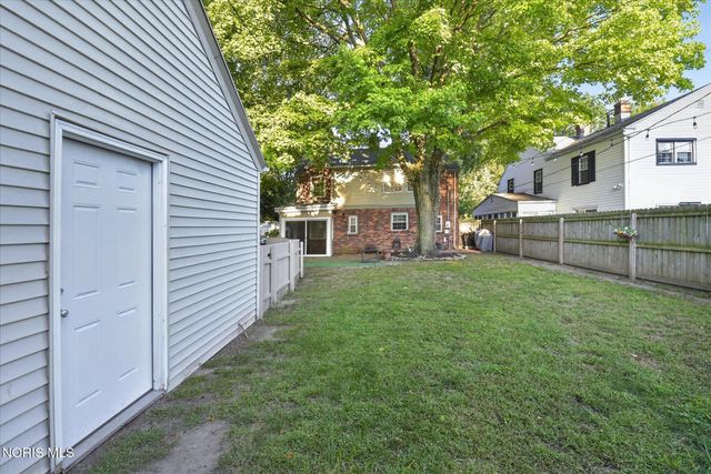2657 Cheltenham Road, Toledo, OH 43606