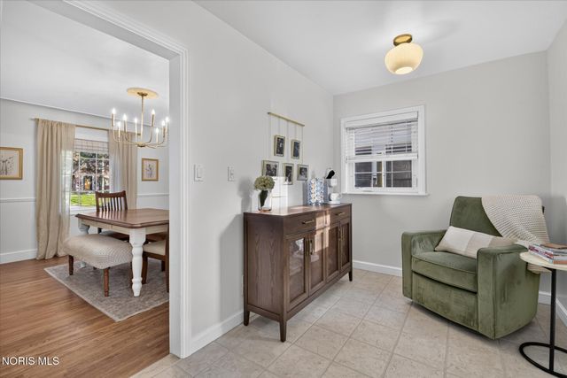 2657 Cheltenham Road, Toledo, OH 43606