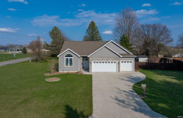 2206 S Old Ditch Road, Warsaw, IN 46580