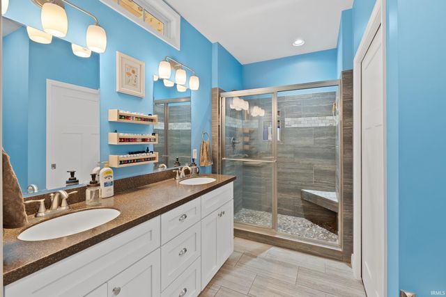 2206 S Old Ditch Road, Warsaw, IN 46580