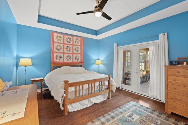 2206 S Old Ditch Road, Warsaw, IN 46580