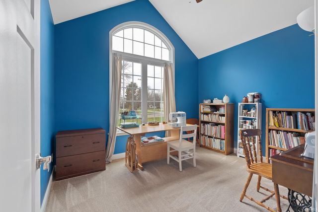 2206 S Old Ditch Road, Warsaw, IN 46580