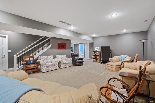 2206 S Old Ditch Road, Warsaw, IN 46580