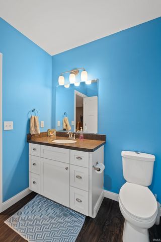 2206 S Old Ditch Road, Warsaw, IN 46580