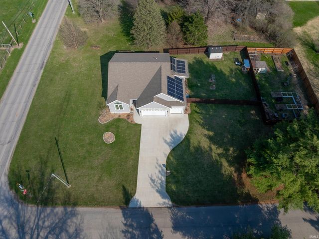 2206 S Old Ditch Road, Warsaw, IN 46580