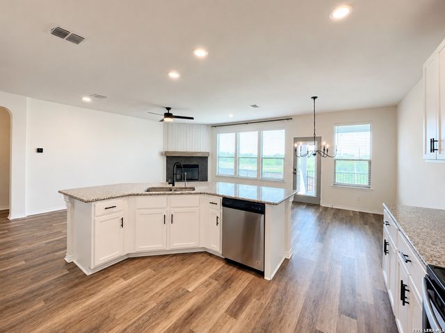 104 Landmark Brook, Cibolo, TX 78108
